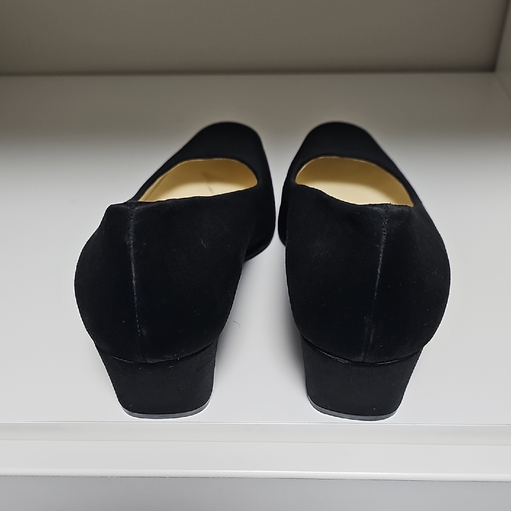 Vintage Prada Satin Black Heeled Pumps for Women - Picture 6 of 7